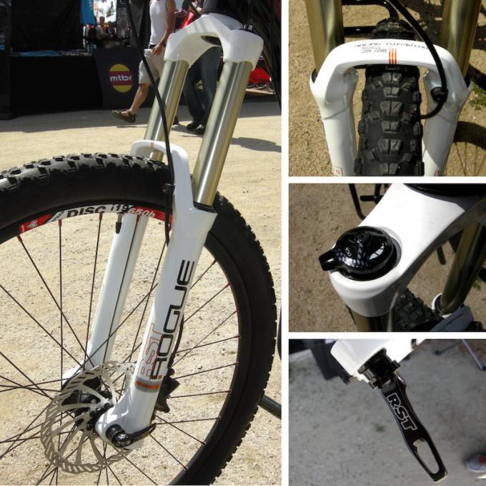 La bici de Mtb de la amortiguación de aire con resorte bifurca 26 pulgadas,/bifurcaciones de la bici de montaña de Enduro